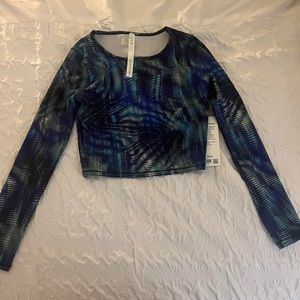 Winder Train Cropped LS Lulu Lemon Top